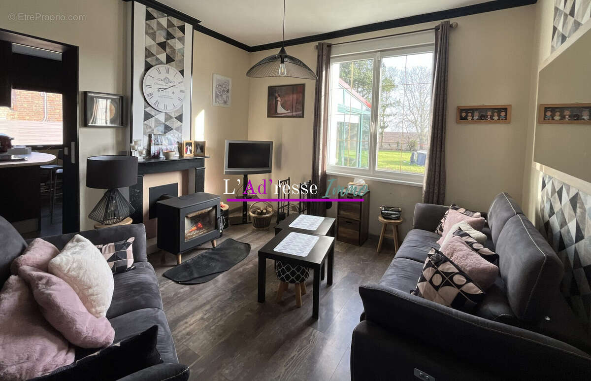 Maison à CROISILLES