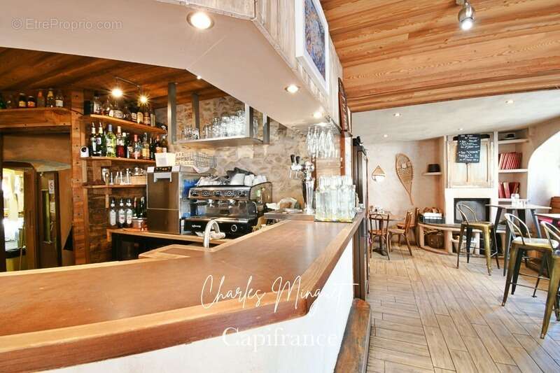 Commerce à LE MONETIER-LES-BAINS