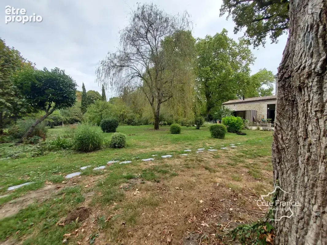 Une demeure en pierre unique dans un écrin de plus de 4 000 - photo 19