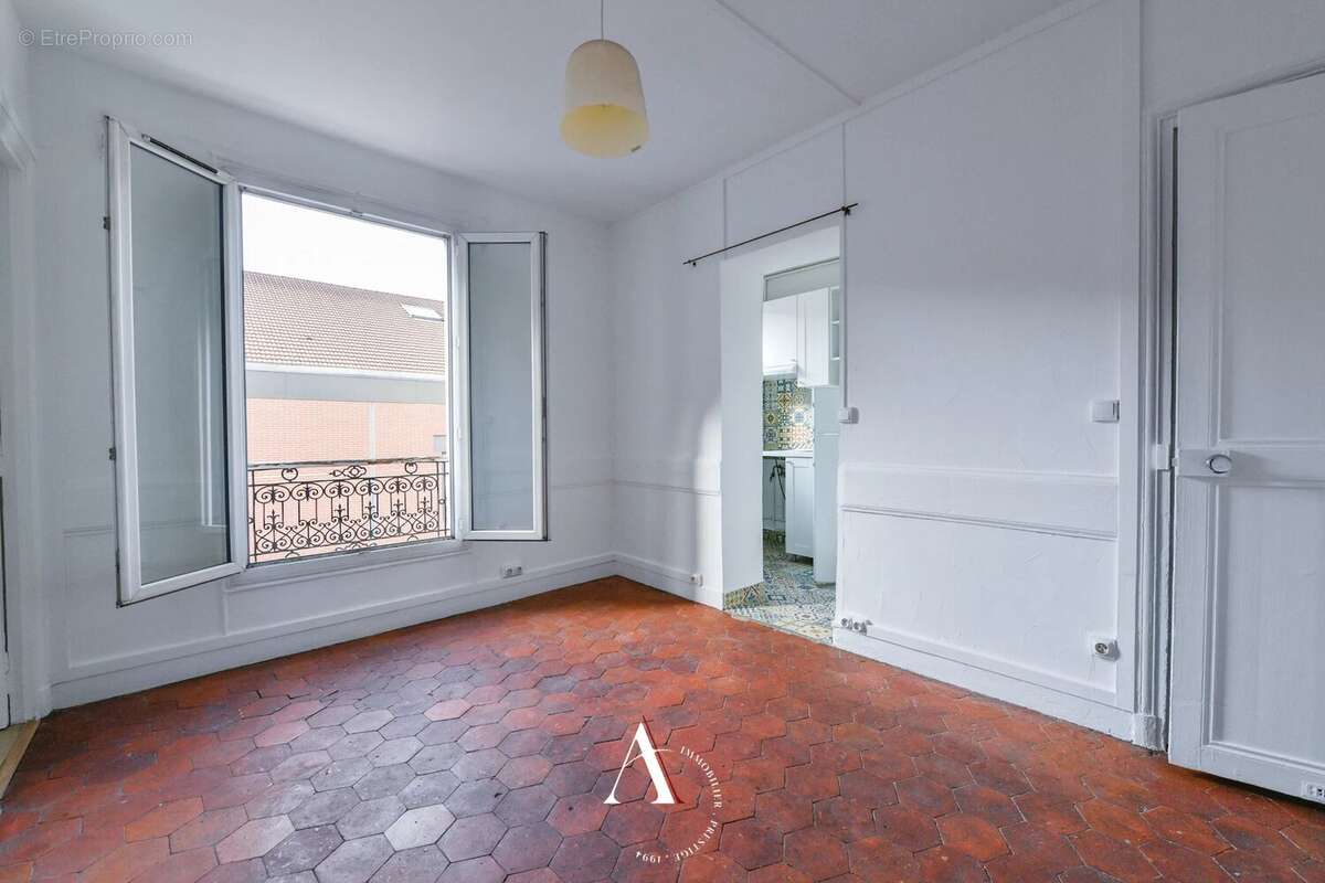 Appartement à AUBERVILLIERS
