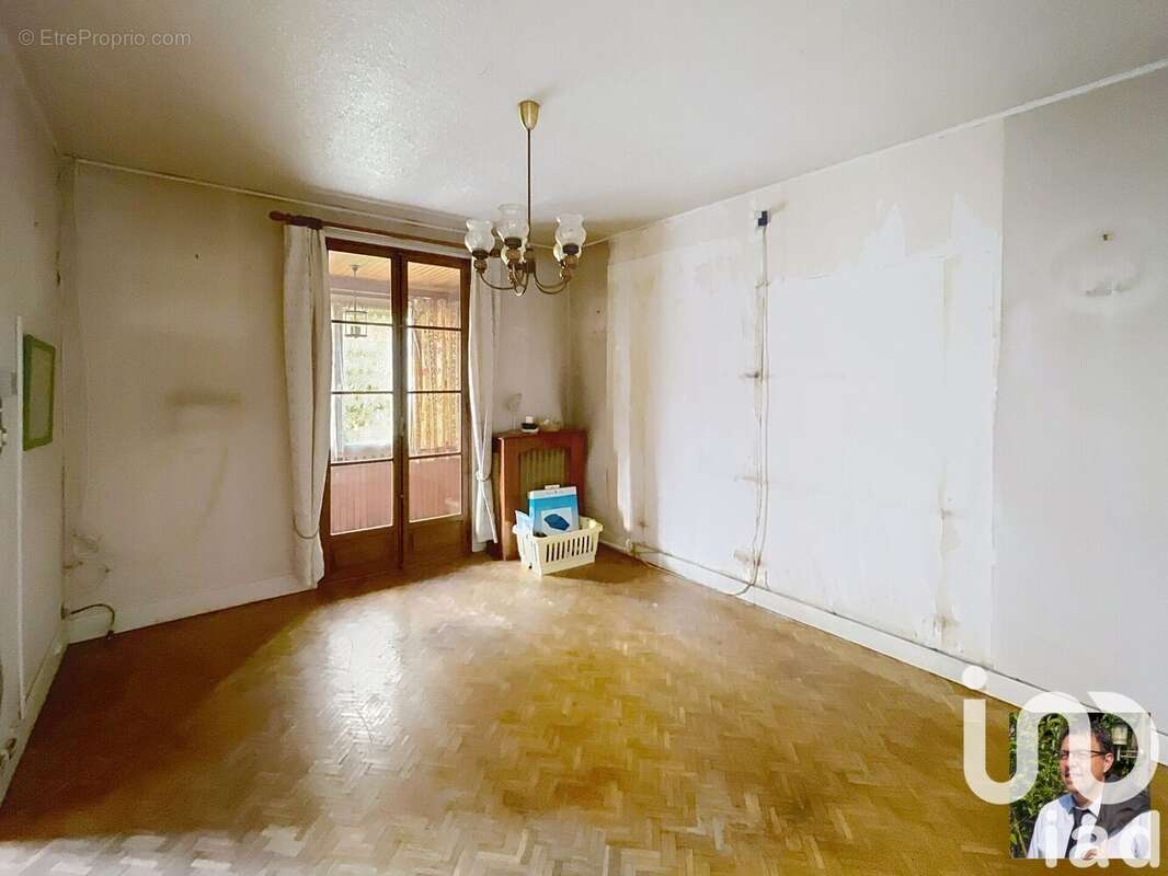 Photo 6 - Maison à VILLENEUVE-LE-ROI