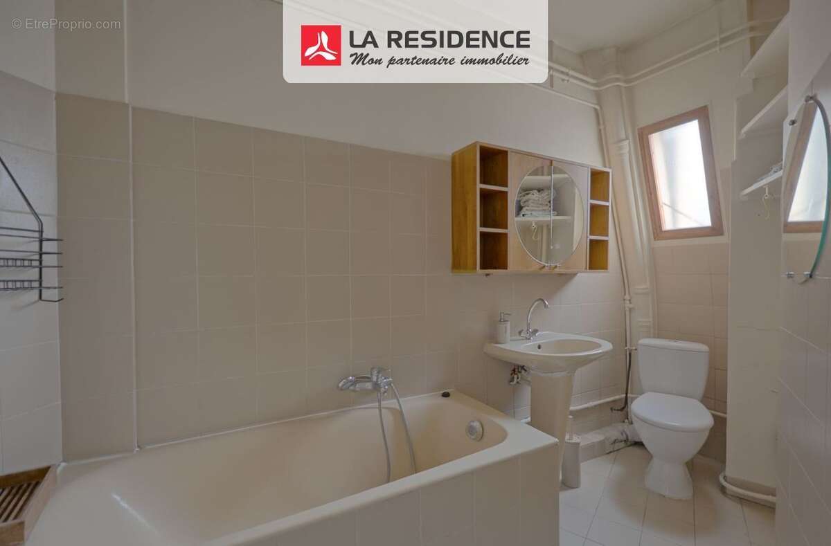 Appartement à PARIS-15E