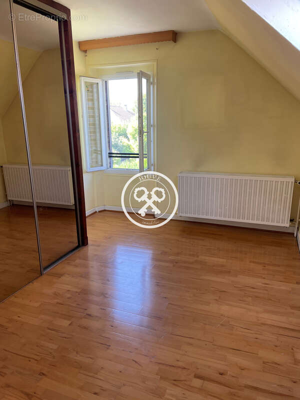 Maison la chapelle saint luc - photo 10