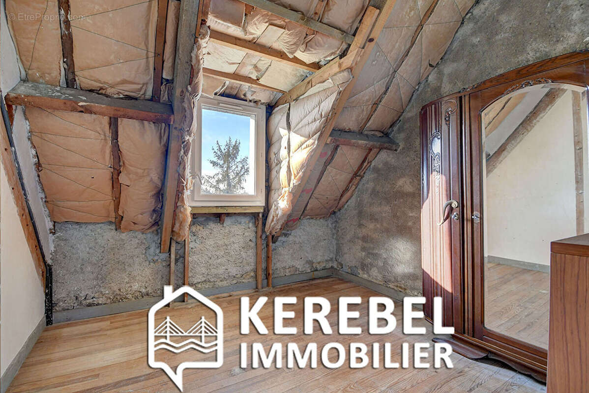 Maison à LOGONNA-DAOULAS