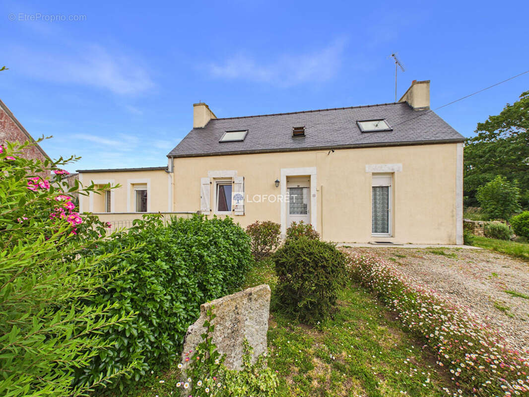 Maison à PLOUHINEC