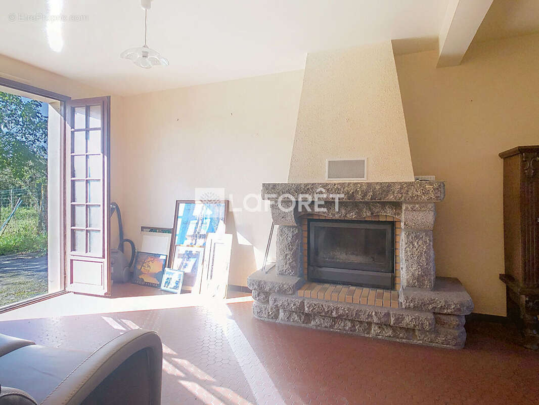 Maison à MAURE-DE-BRETAGNE