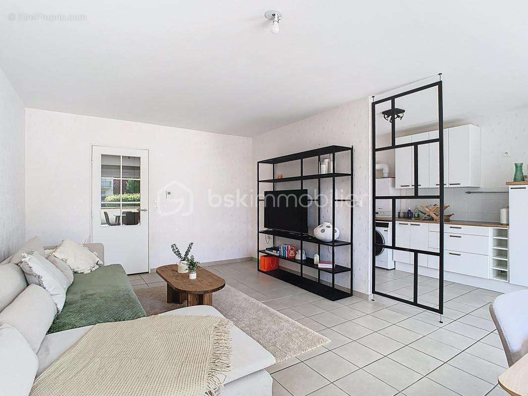 Appartement à FLEURY-SUR-ORNE