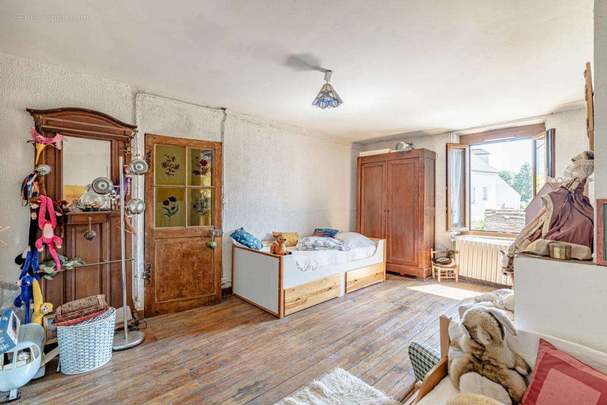 Maison à MONTGE-EN-GOELE