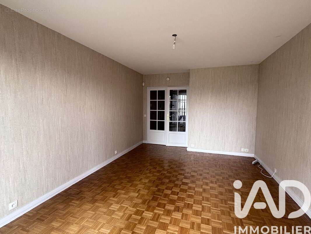 Photo 3 - Appartement à LES LILAS