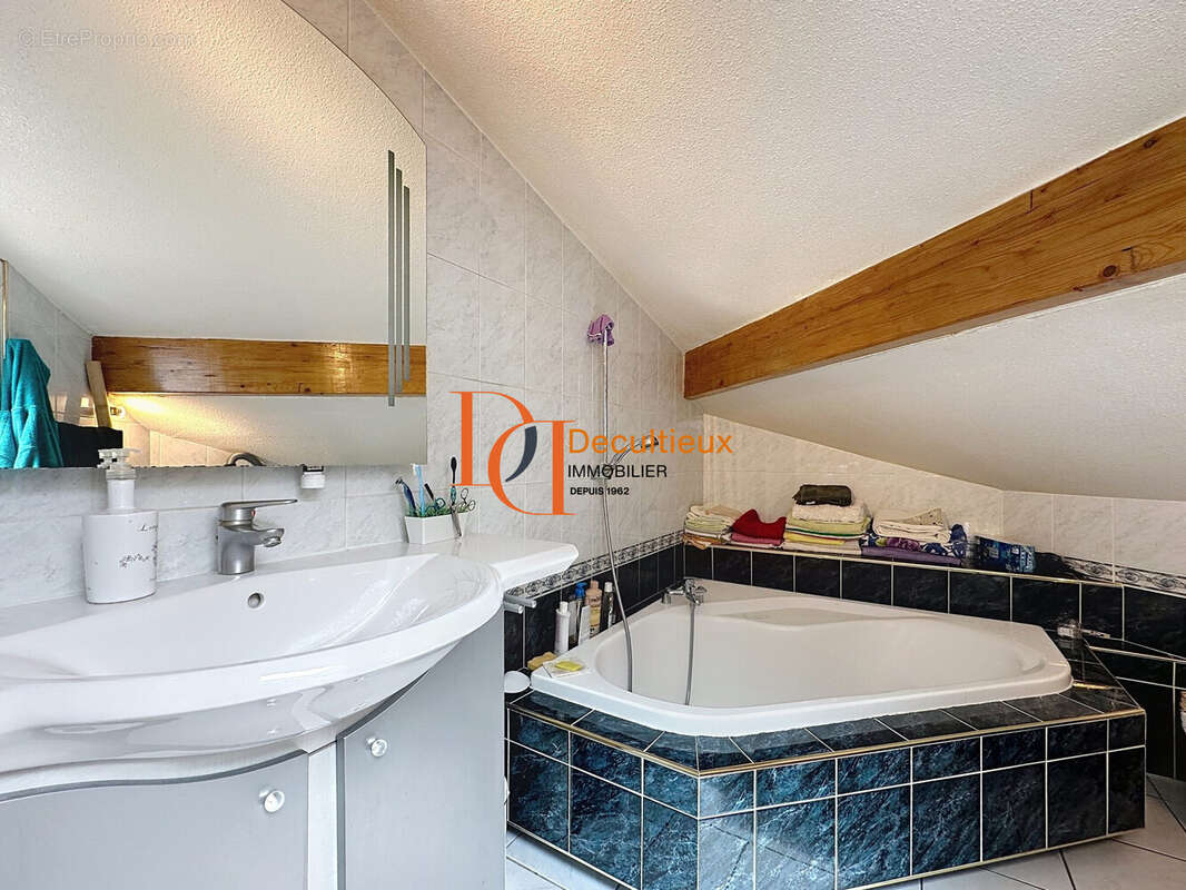 Appartement à FRANCHEVILLE