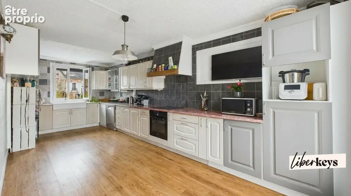 Maison familiale 223 m² avec jardin, terrasses et garage – Villemomble - photo 7