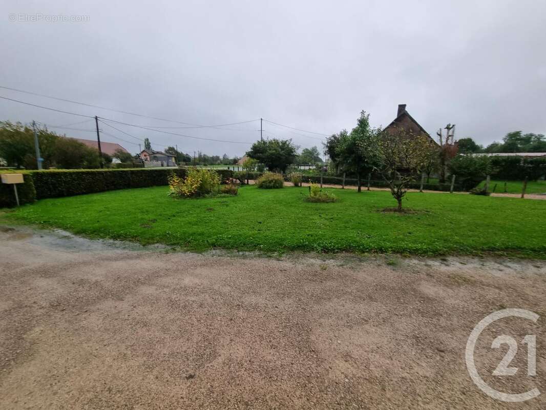 Maison à SAINT-USUGE