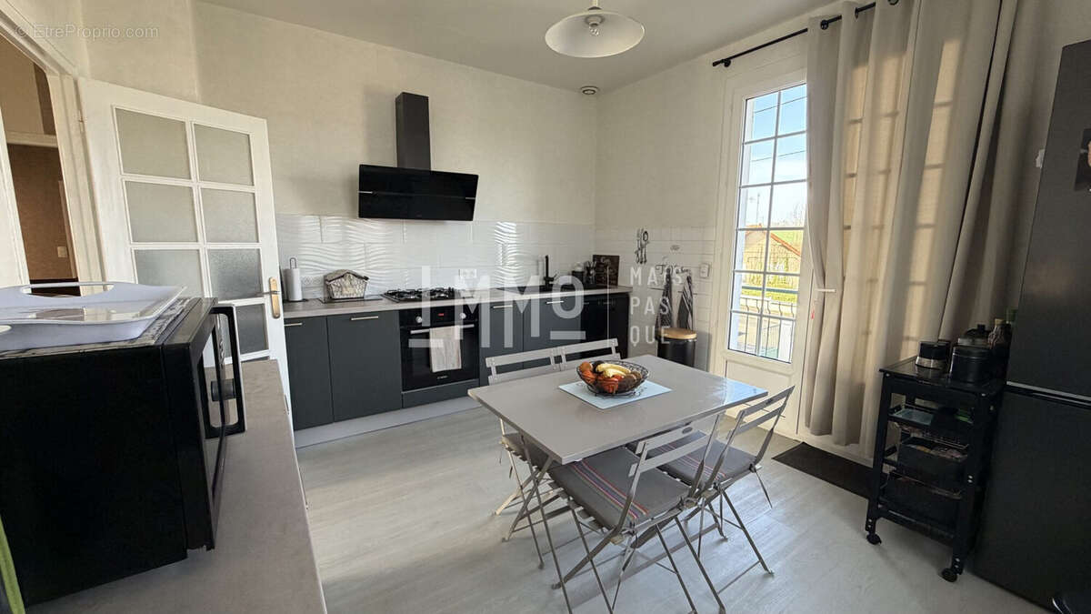 Maison à SAINT-CALAIS