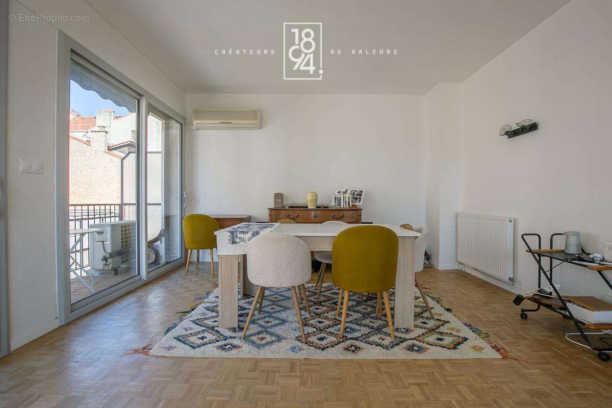 Appartement à MARSEILLE-8E