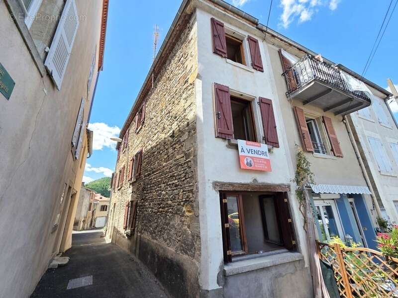 Maison à BILLOM
