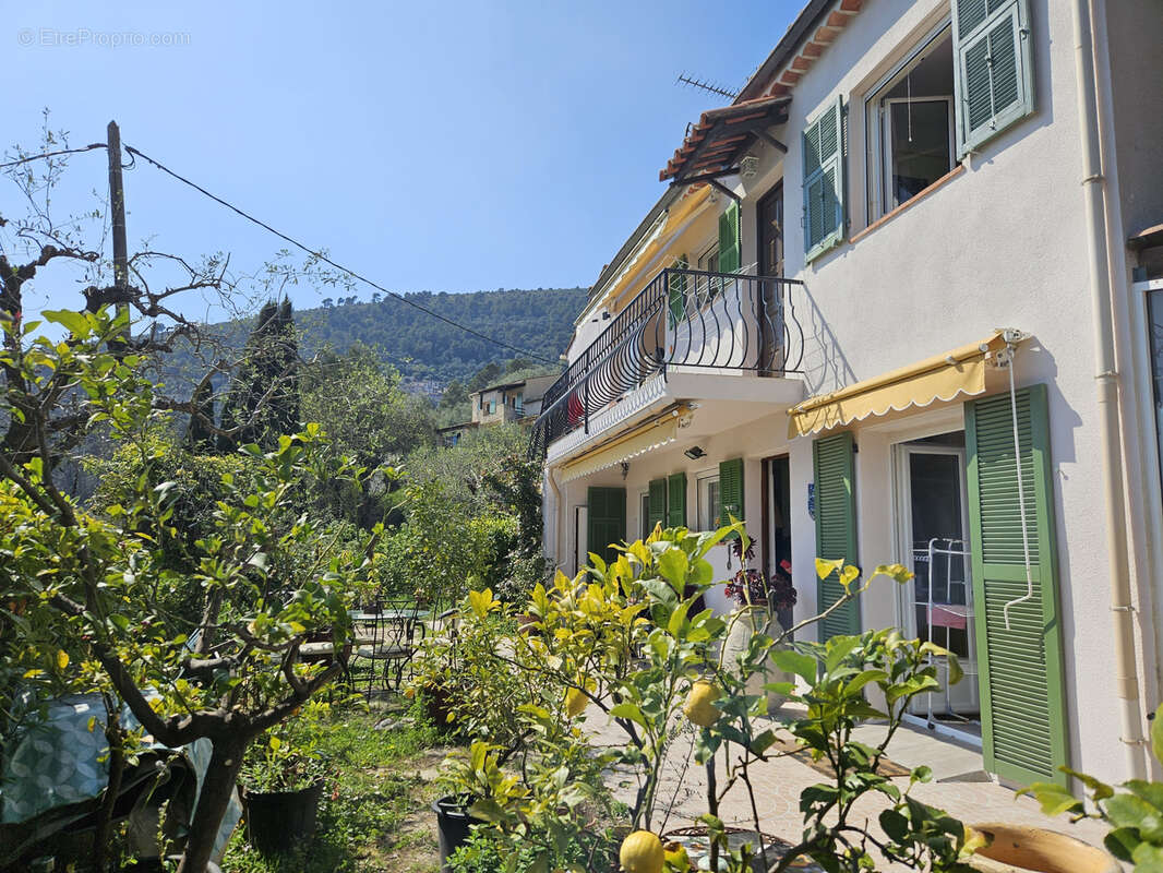 Appartement à CANTARON