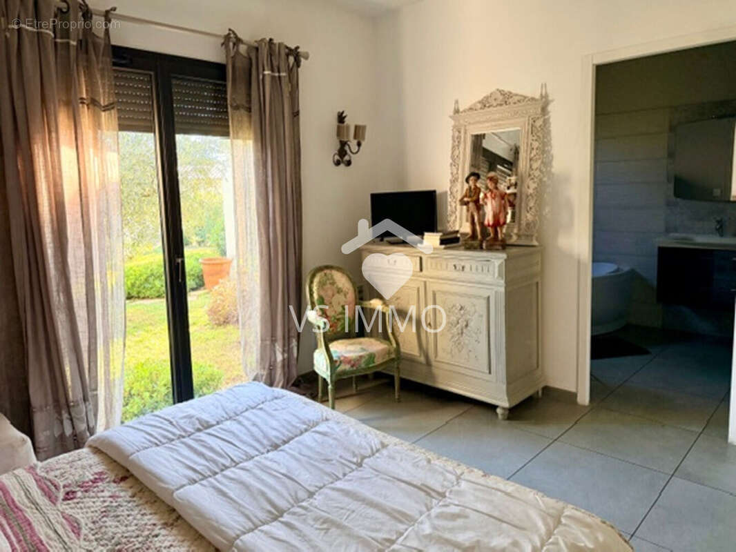 Maison à VAISON-LA-ROMAINE