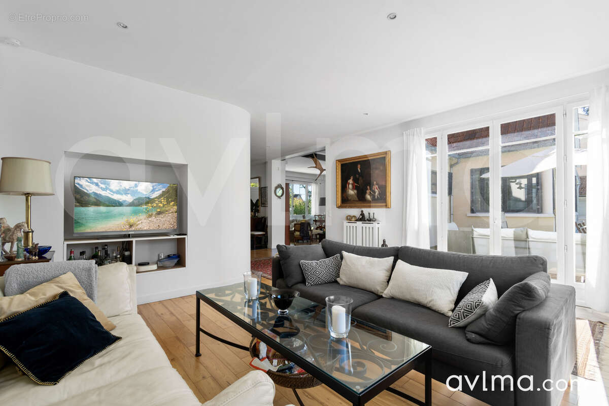 Maison à SAINT-NOM-LA-BRETECHE