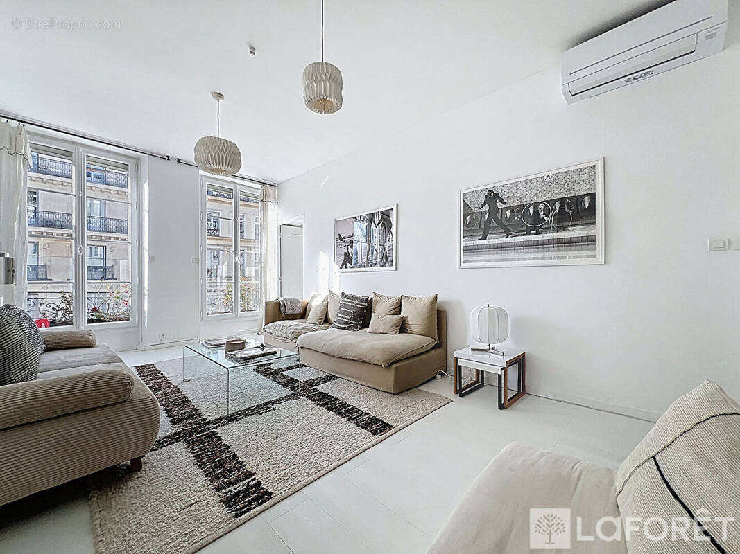Appartement à PARIS-2E