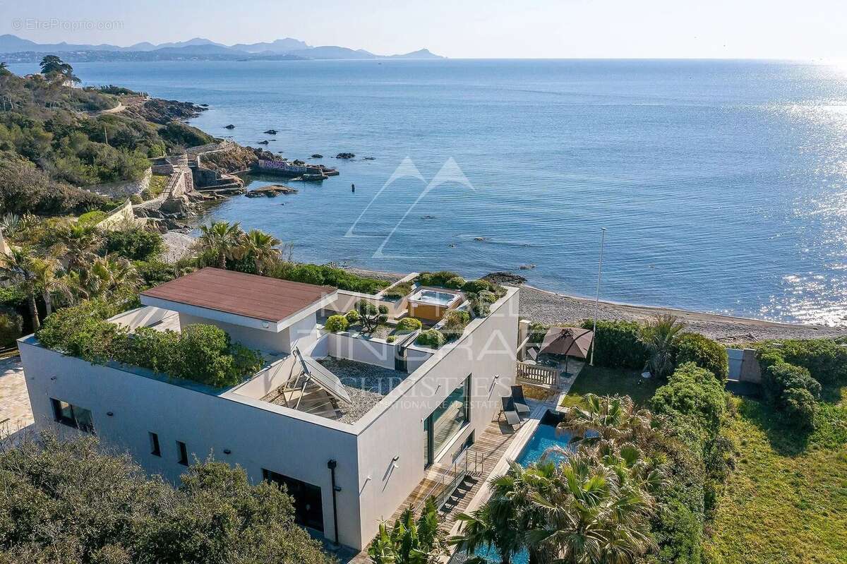 Maison à FREJUS