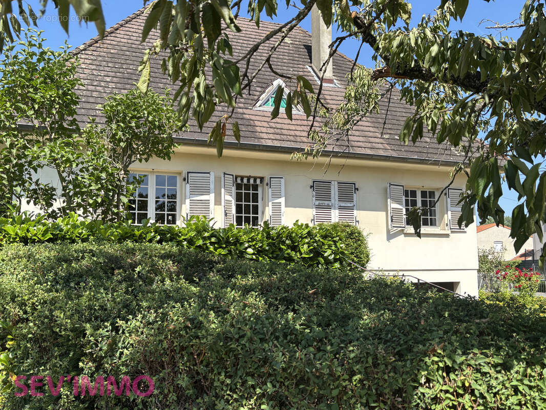 Belle maison de construction traditionnelle - photo 3