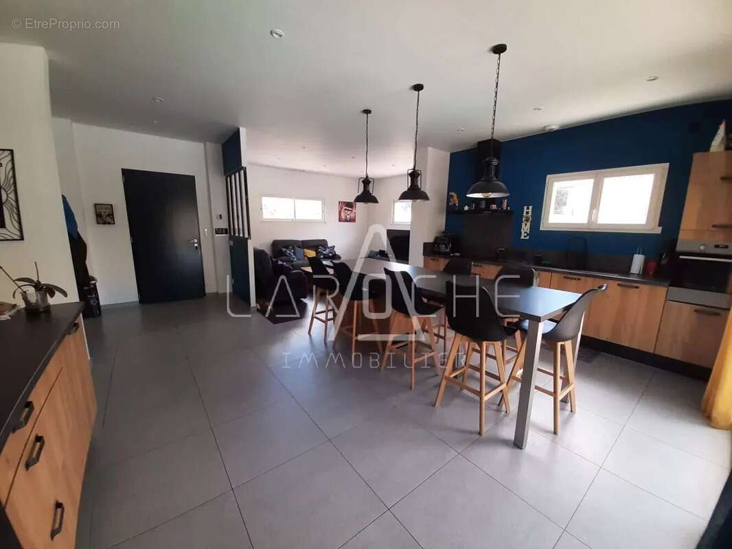 Maison à LAROQUE-DES-ALBERES