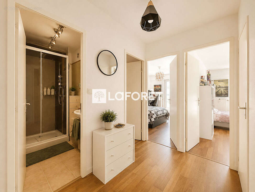 Appartement à RILLIEUX-LA-PAPE