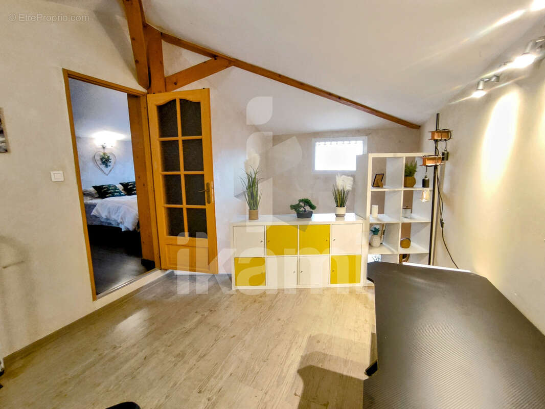 Maison à SAINT-MARCEL-LES-VALENCE