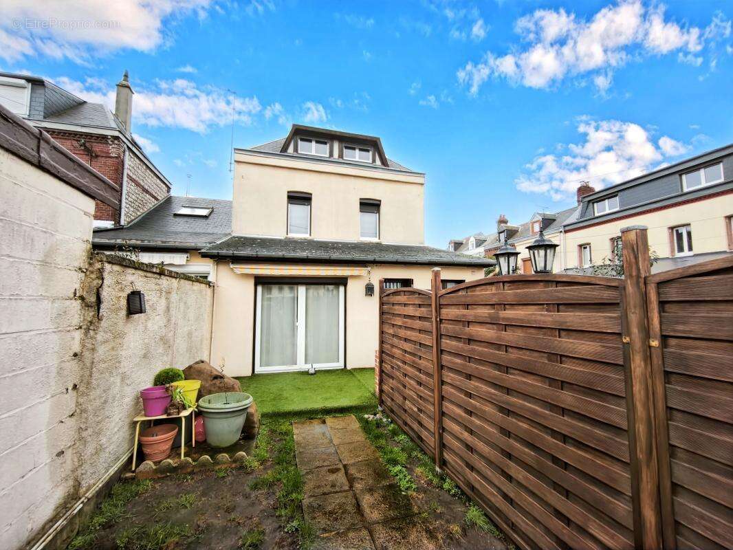 Maison à LE PETIT-QUEVILLY