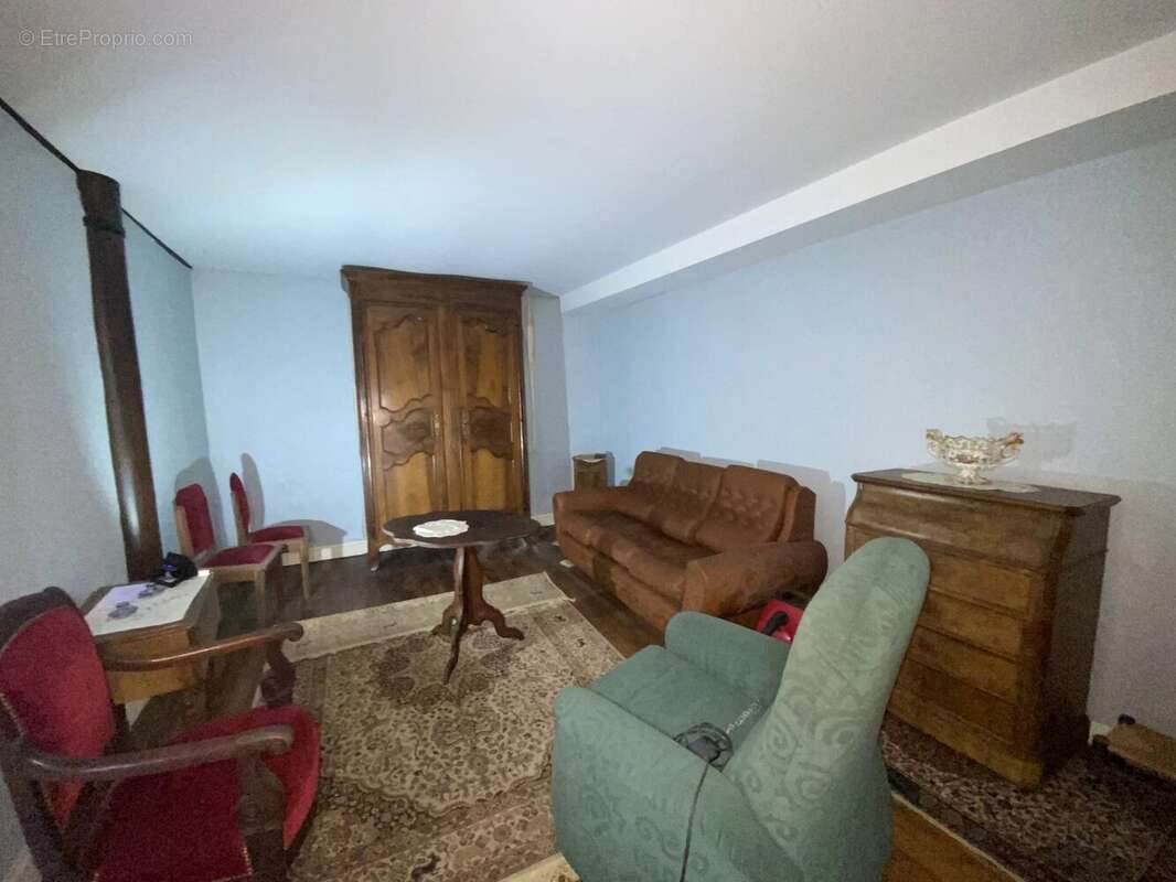 Maison à DAMMARIE-SUR-LOING