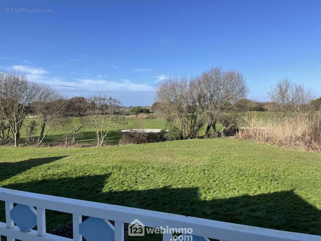 BALCON AVEC VUE SUR LE TERRAIN DE GOLF - Maison à TALMONT-SAINT-HILAIRE