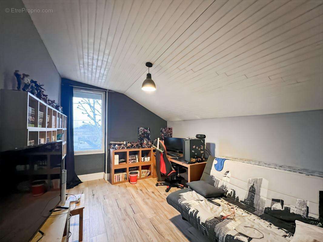 Maison à LIVRON-SUR-DROME