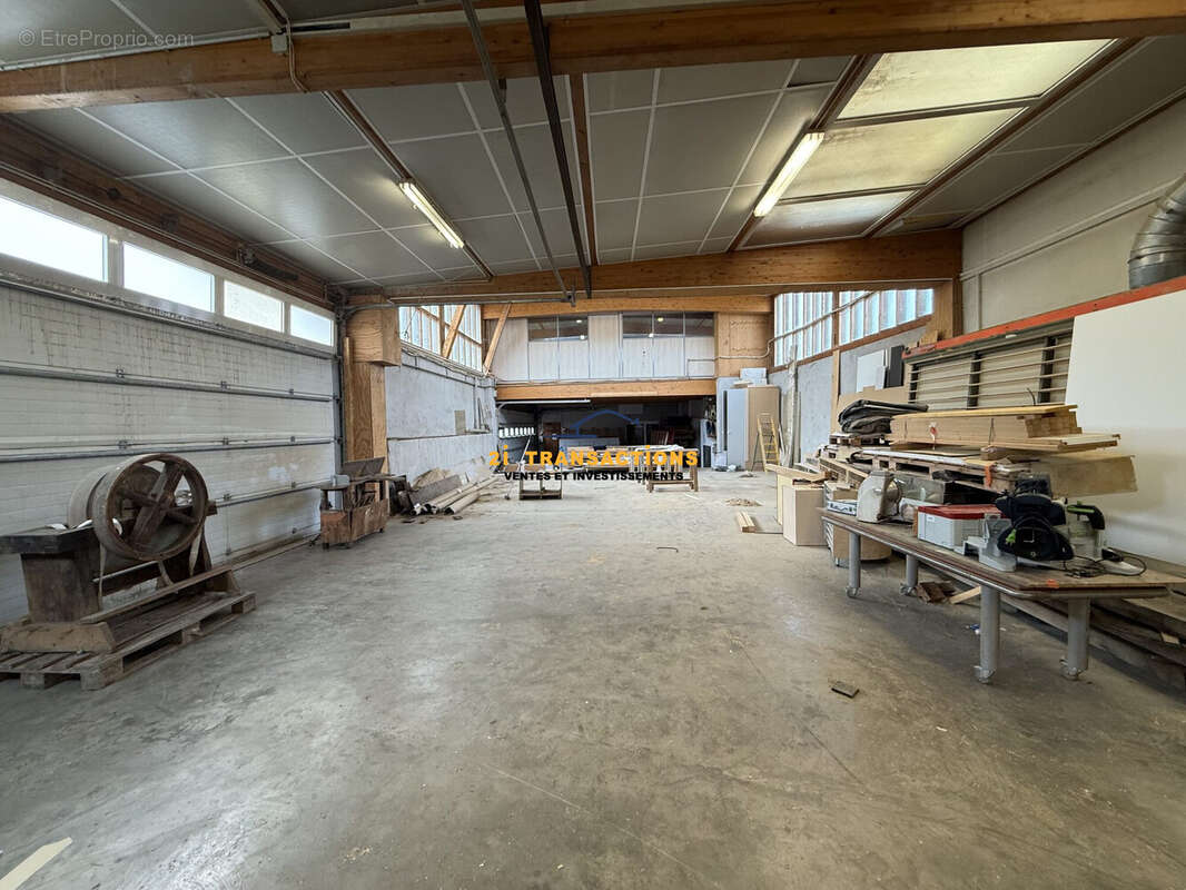 Commerce à RIVE-DE-GIER