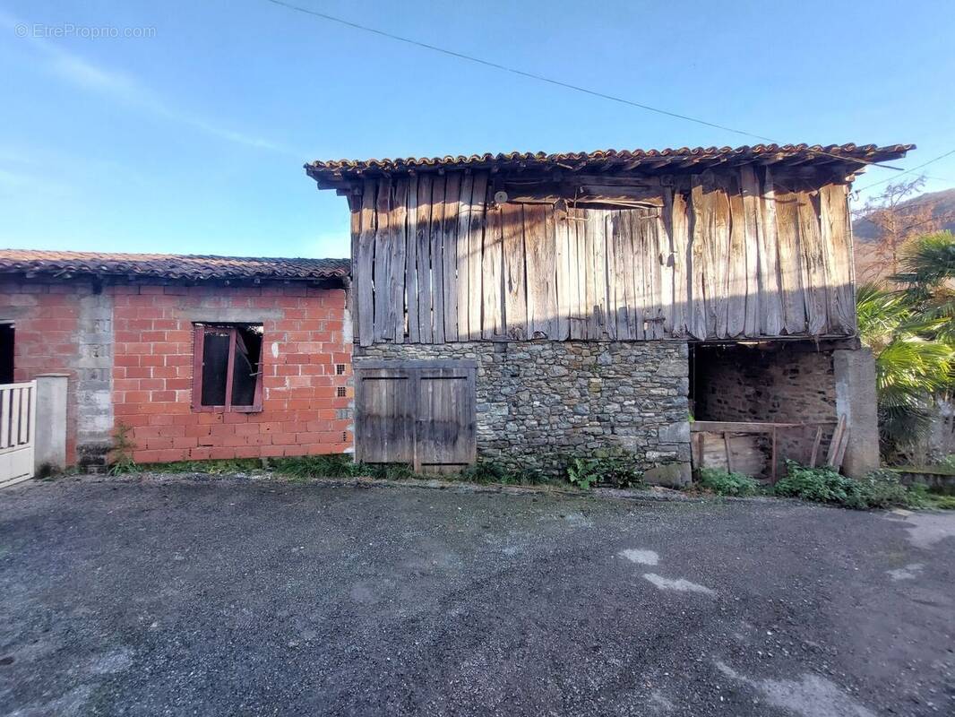 20251218152100 - Maison à ARBAS