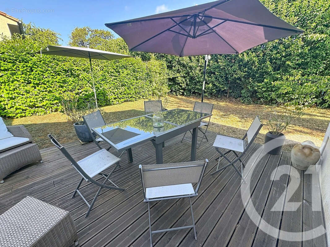 Maison 120 m² à Ruelle-Sur-Touvre  - photo 6
