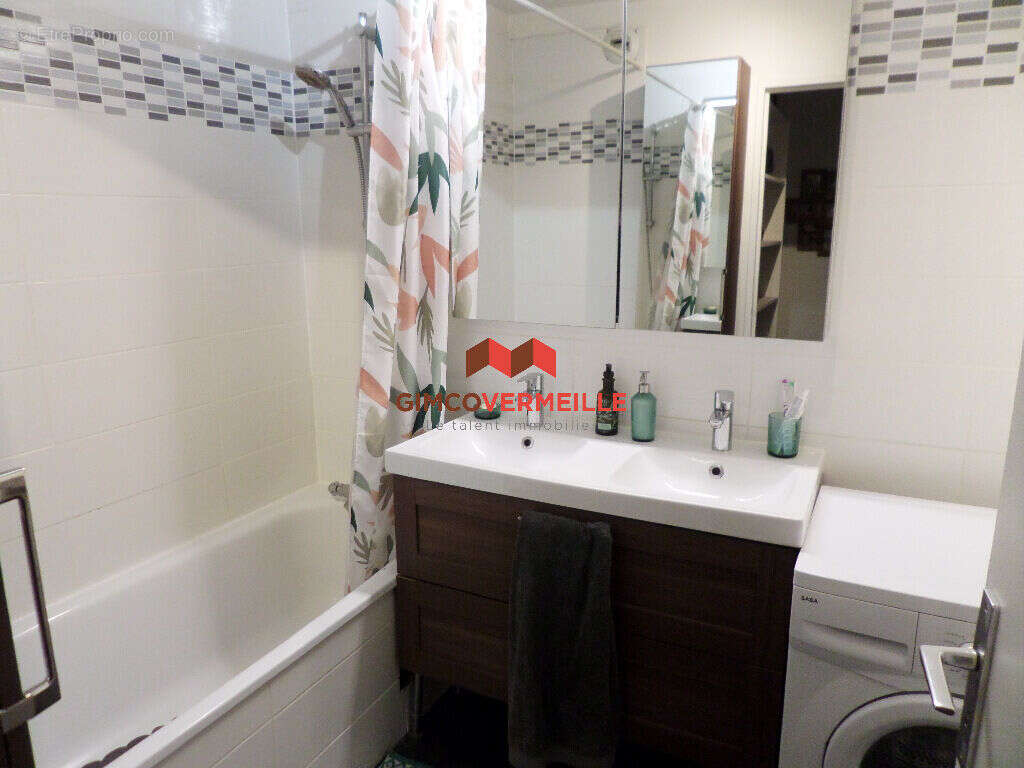 Appartement à LA CELLE-SAINT-CLOUD