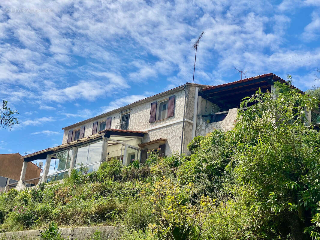 Maison à CARROS