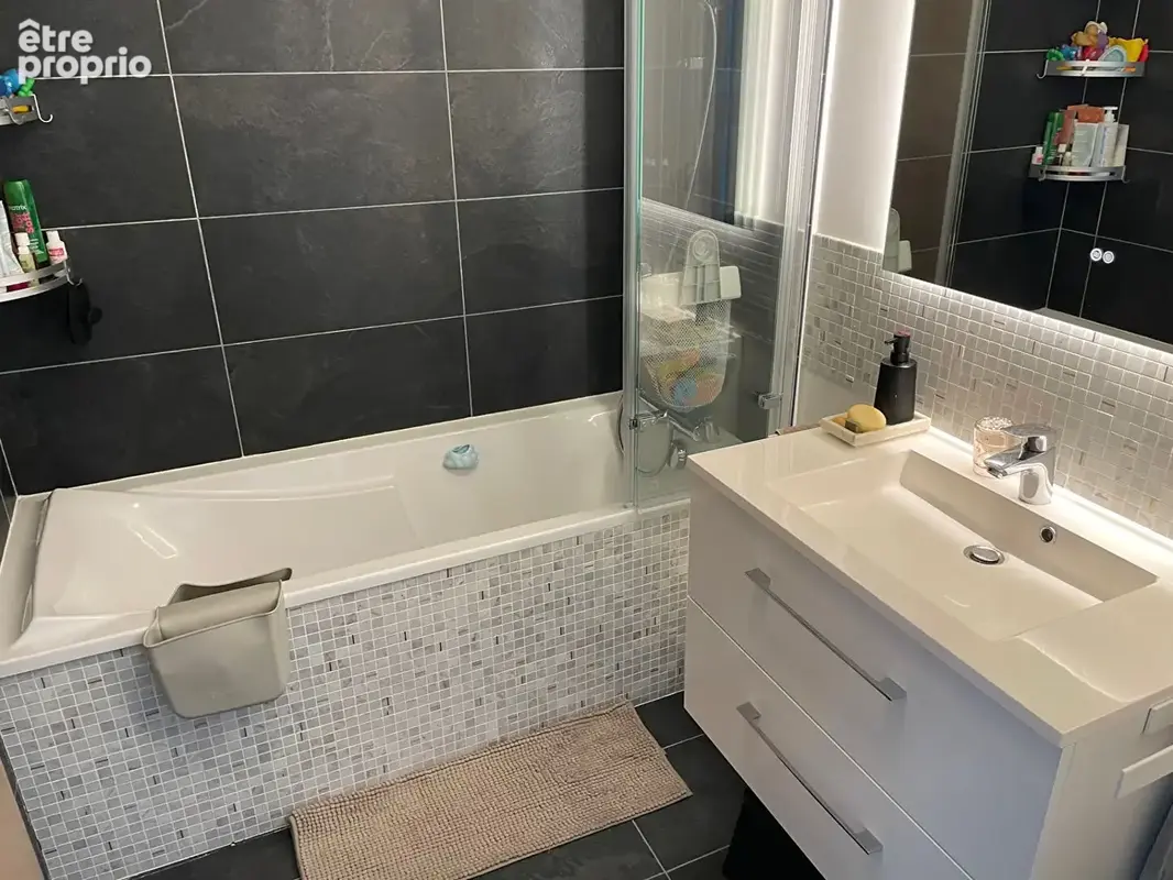 Duplex récent de standing en dernier étage à Clamart (92140) . - photo 18