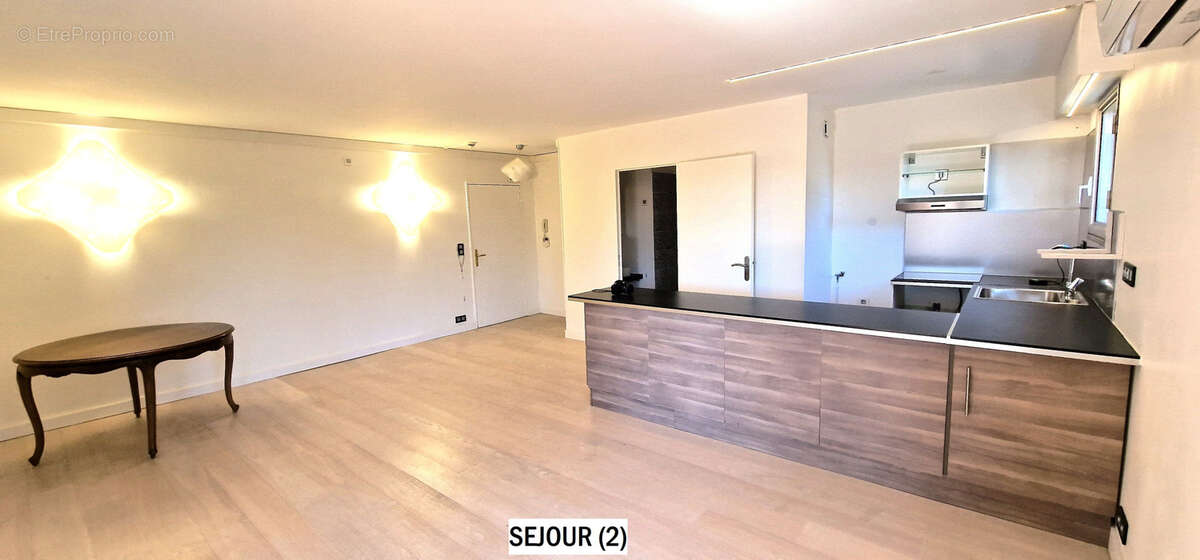 Appartement à MARSEILLE-8E