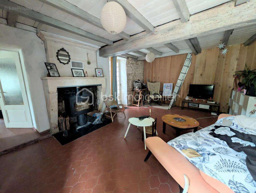 SAINT-VAIZE – Ensemble immobilier à fort potentiel aux portes de Saintes 85000€ - photo 7