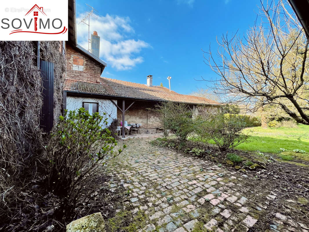 Maison à ROUMAZIERES-LOUBERT