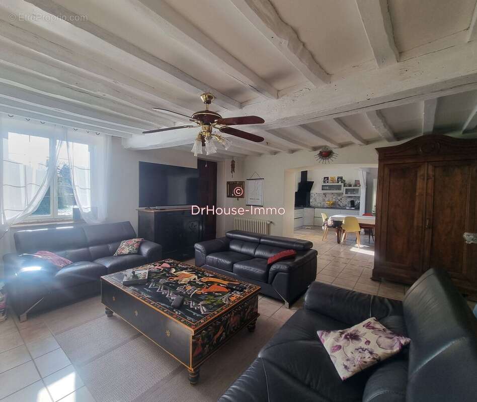 Maison à CORQUILLEROY