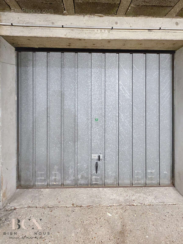 Parking à EPINAY-SUR-SEINE