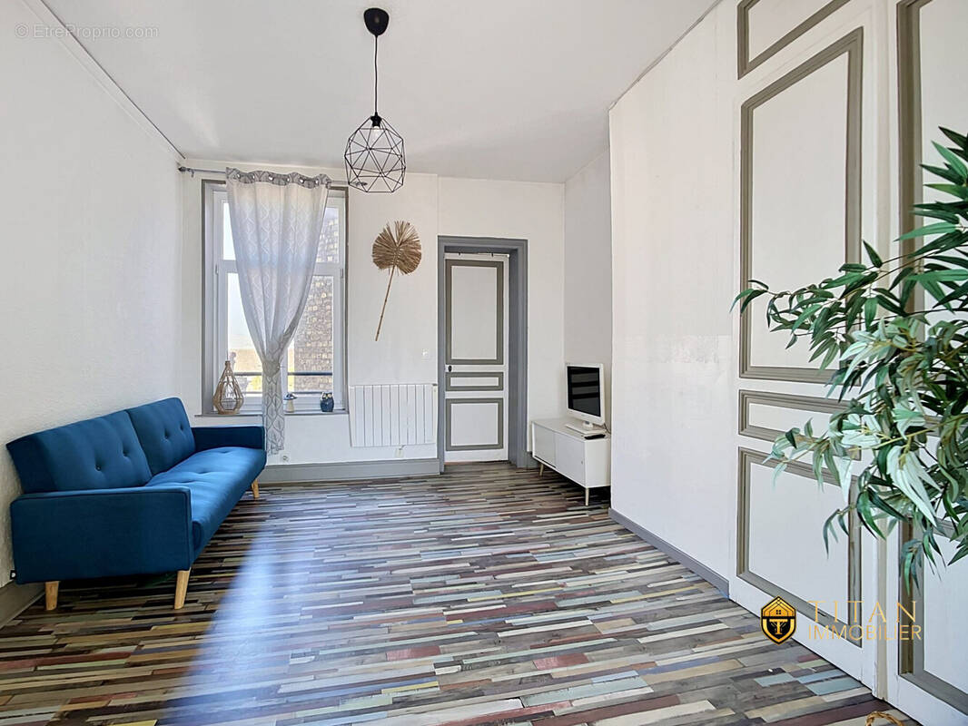 En exclusivité appartement T2 centre-ville Dunkerque  1 chambre + dressing, belle pièce de vie . TITAN-IMMOBILIER - Appartement à DUNKERQUE