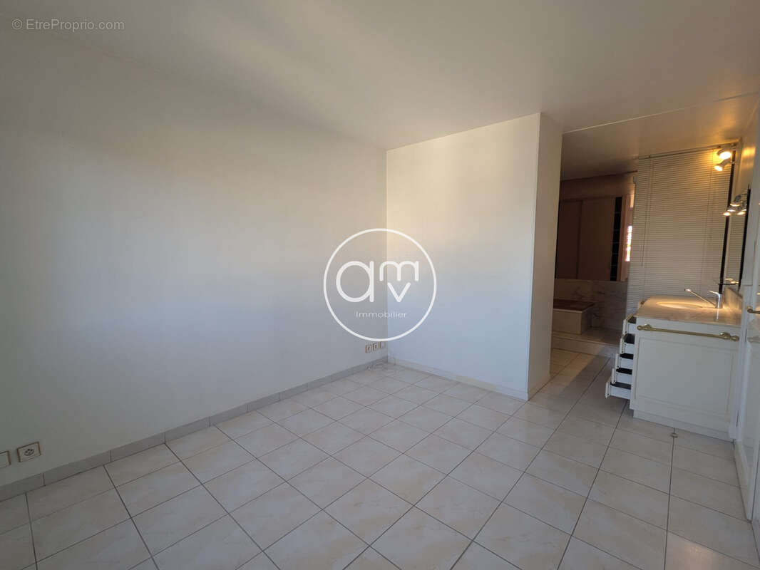 Appartement à HYERES