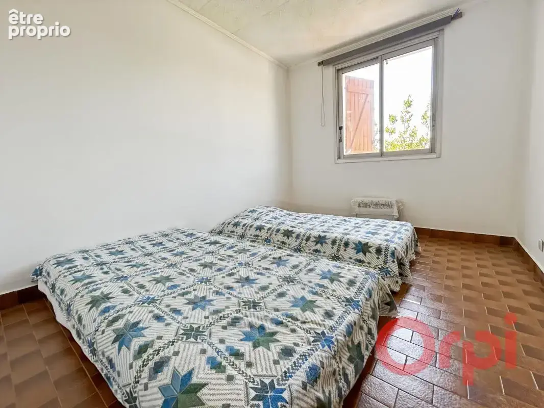 A vendre : Pavillon avec terrasse sans vis à vis à 700 m du port - photo 7