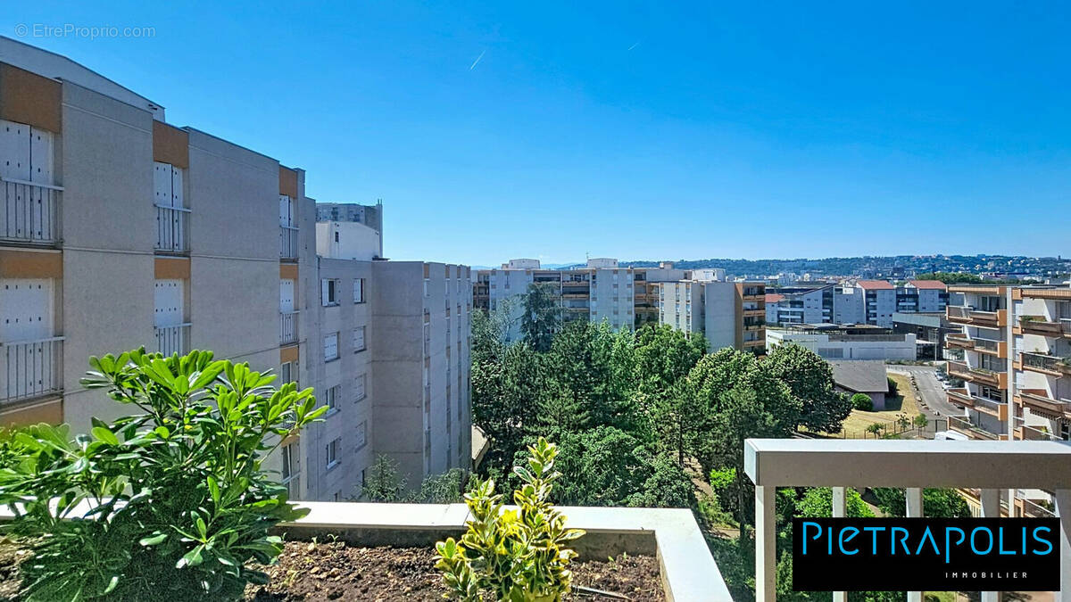 Appartement à LYON-8E