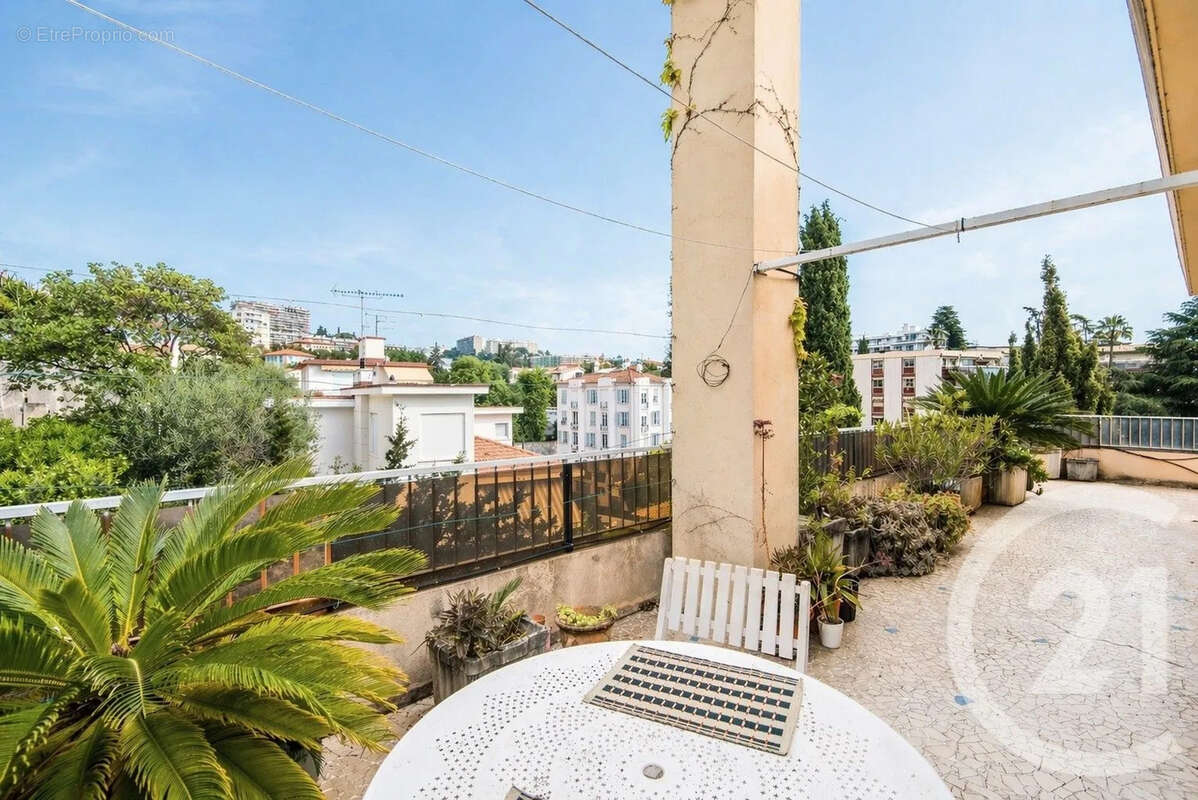 Appartement à NICE