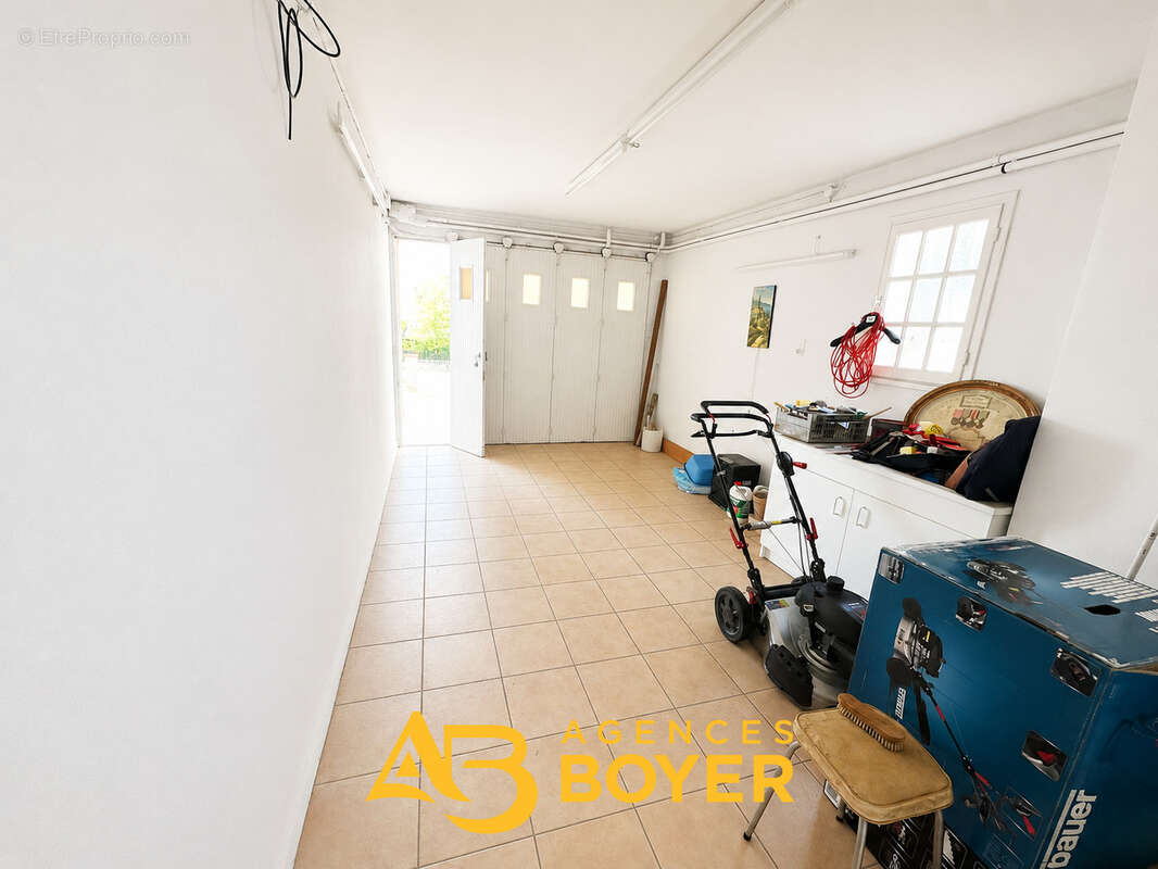 Maison à SIX-FOURS-LES-PLAGES