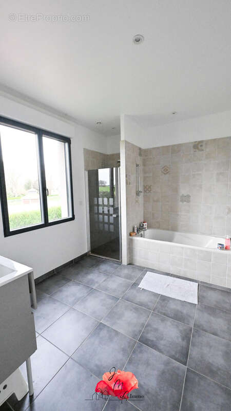 Maison à SAINT-ROMAIN-DE-COLBOSC